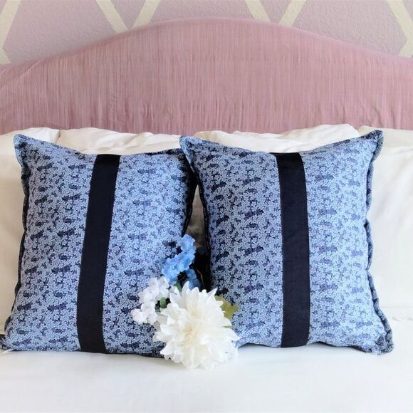 PAIR Blue Floral Pillow Set 19 x 16 NEW - Picture 8 of 13